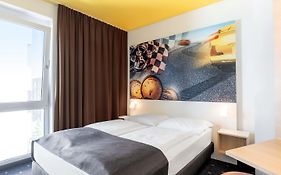B&B Hotel Stuttgart-Zuffenhausen
